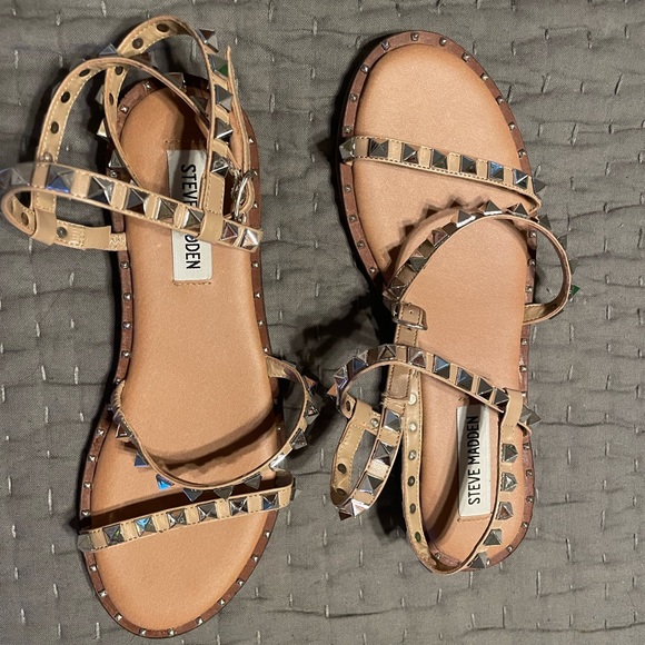 Steve Madden Shoes - Steve Madden Travel Tan Sandal